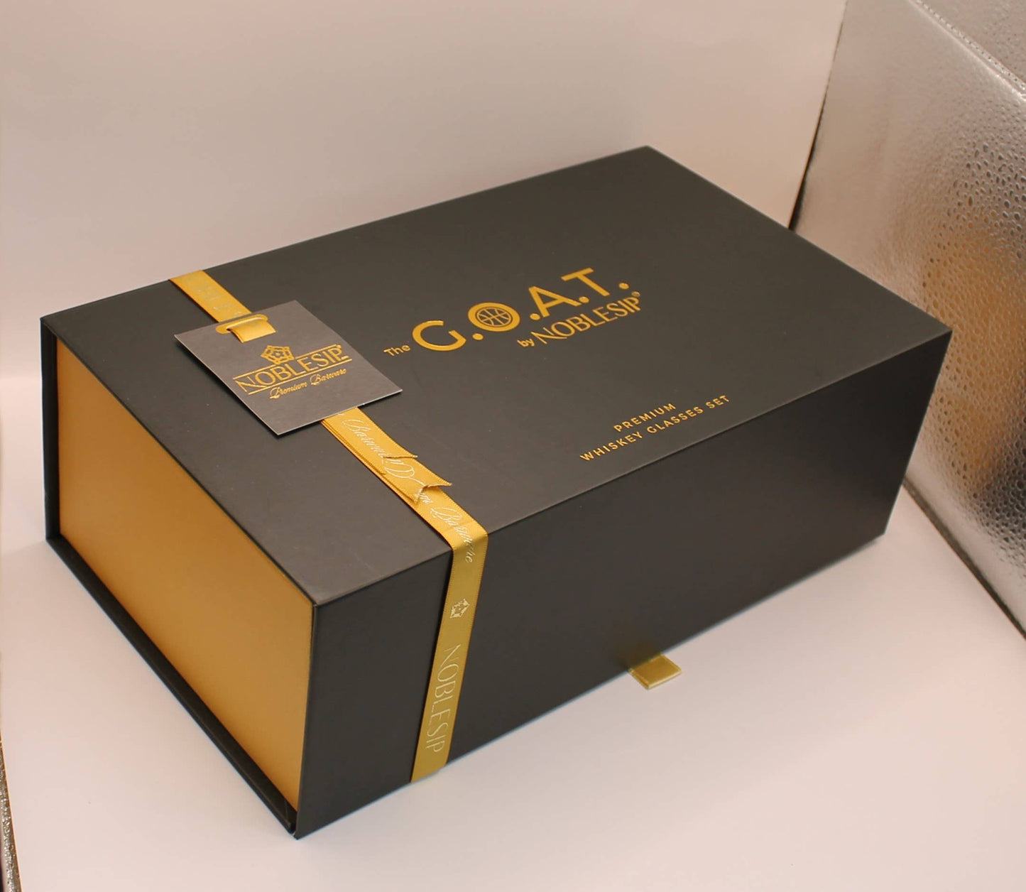 NOBLESIP - Whiskey Glasses PREMIUM Gift Set - for Basketball Lovers