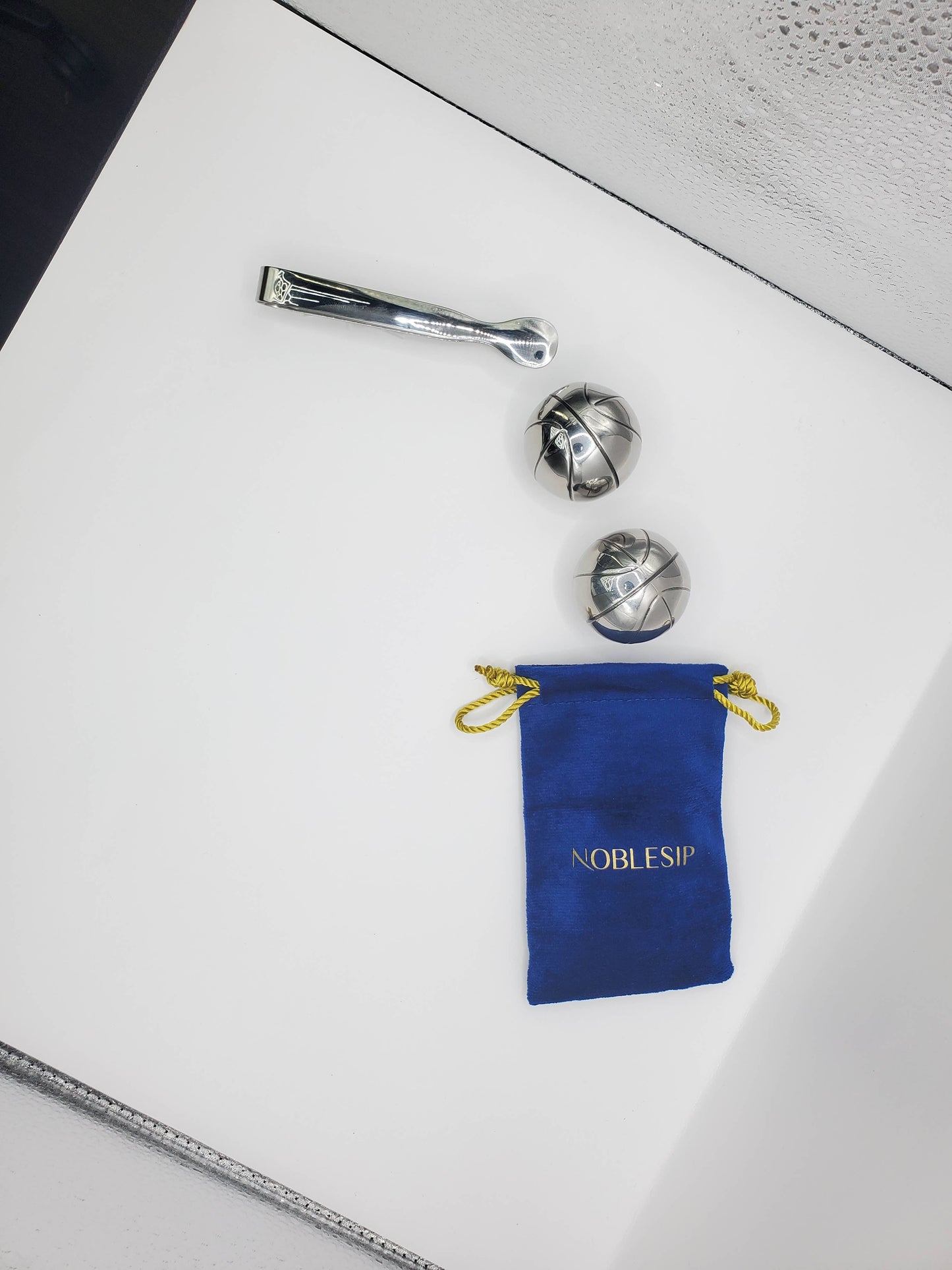 NOBLESIP - Whiskey Glasses PREMIUM Gift Set - for Basketball Lovers