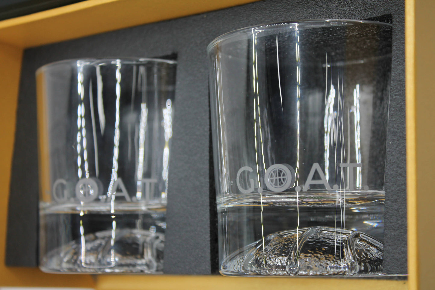 NOBLESIP - Whiskey Glasses PREMIUM Gift Set - for Basketball Lovers