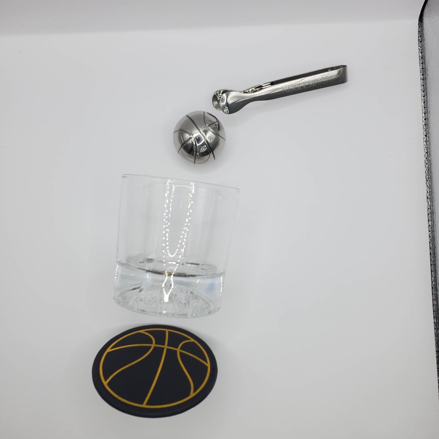NOBLESIP - Whiskey Glasses PREMIUM Gift Set - for Basketball Lovers